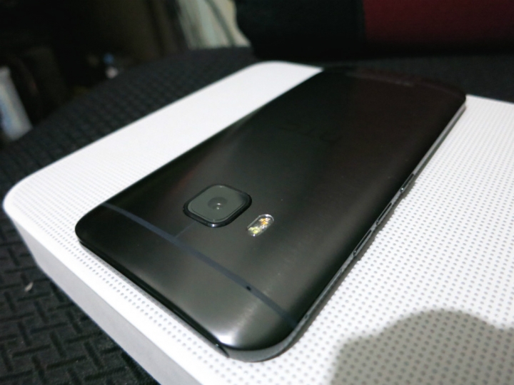 HTC M9 靚絲灰 開箱小分享