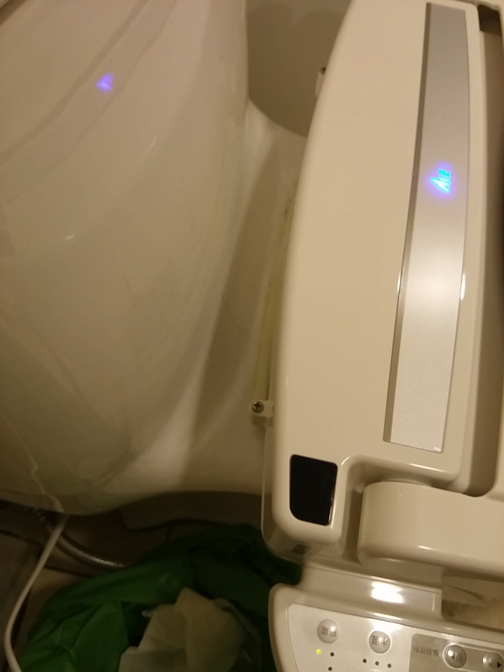 電光牌EF9500免治馬桶固定座無法推到底
