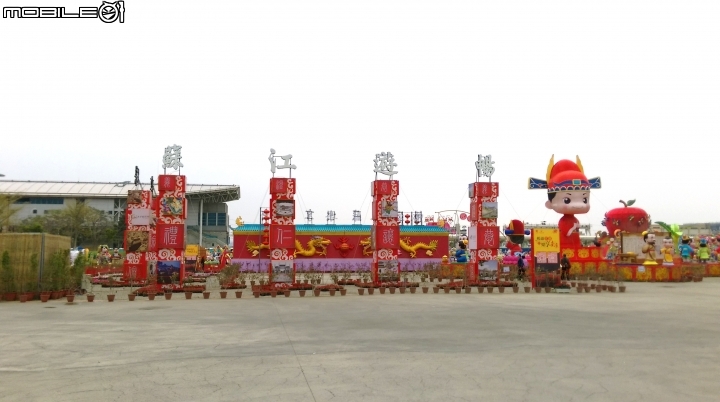 台中烏日燈區白天散步遊
