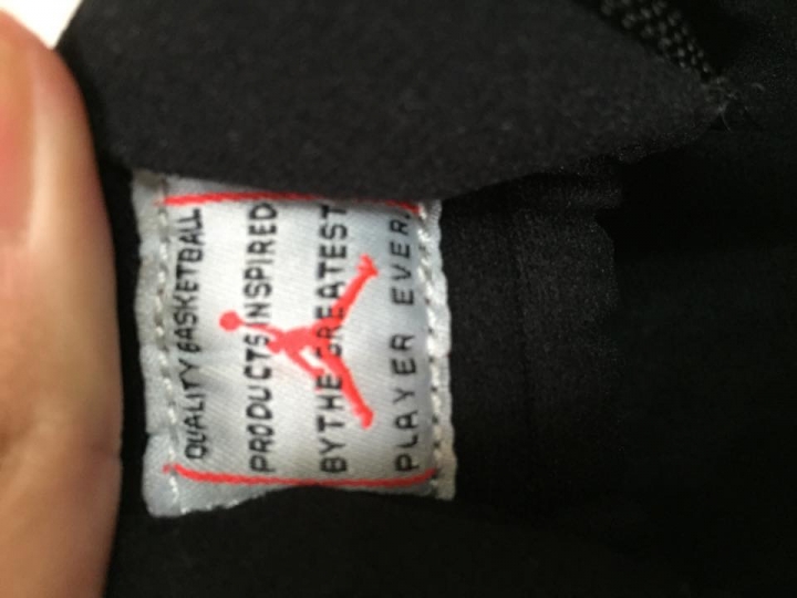 各位大大 幫我鑑定一下 JORDAN 11 LOW INFRARED 真假
