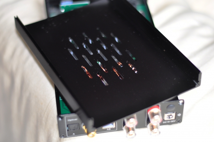 (開箱)新基音學XES-Z1 數位擴大機 + Smart 2 Plus喇叭