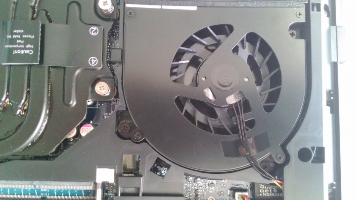 [開箱]兼具效能與CP值的移動桌電─CJSCOPE EX-950 (clevo P750ZM)
