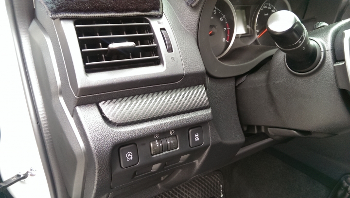 [分享]3D碳纖維貼改造 subaru XV 內飾條