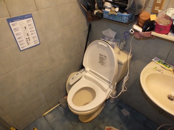 耶！免治馬桶開箱啦！Famiclean全家淨FCW2300瞬熱式經濟座便宜大推