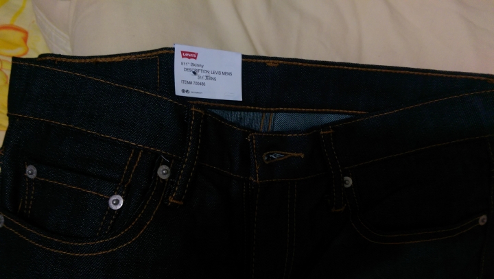 新買了件levis麻煩給點意見