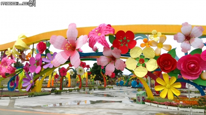 台中烏日燈區白天散步遊