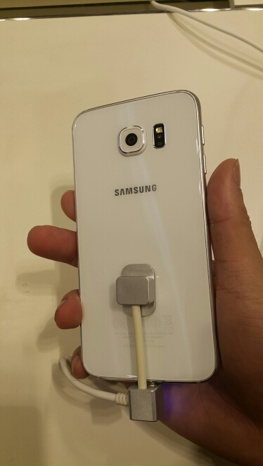 請問有note4 s6 m9 i6的照相評比嗎？  note4有滿版玻璃貼了嗎？