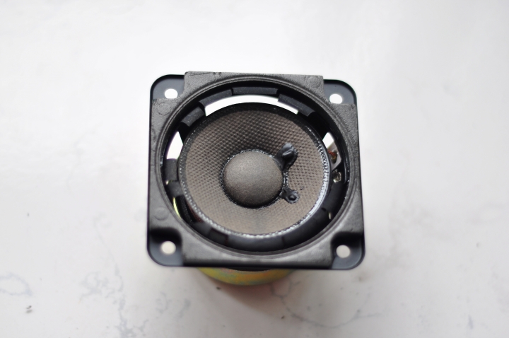 (開箱)新基音學XES-Z1 數位擴大機 + Smart 2 Plus喇叭