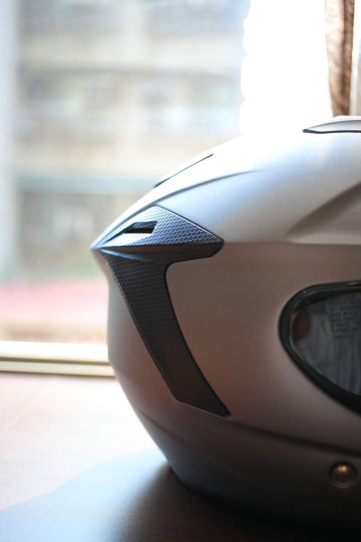 SHOEI J-FORCE IV 超極簡開箱~輕鬆看!