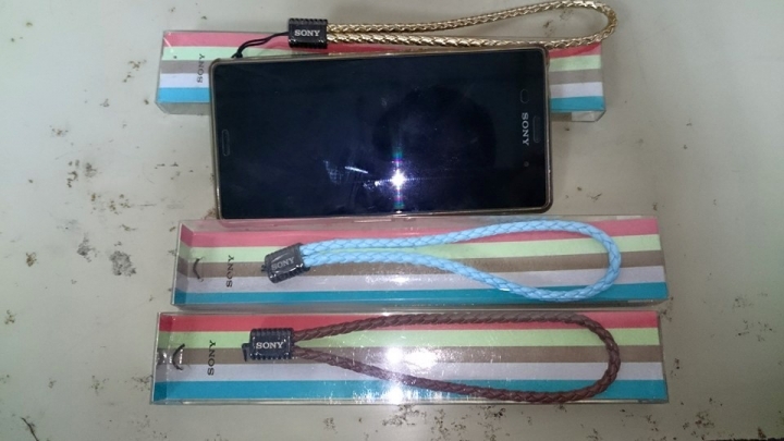 [分享]SONY原廠吊飾麻繩系列