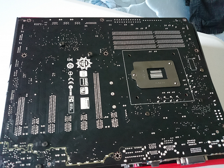 人生第一台自組的i7桌上型電腦 [文長圖多]