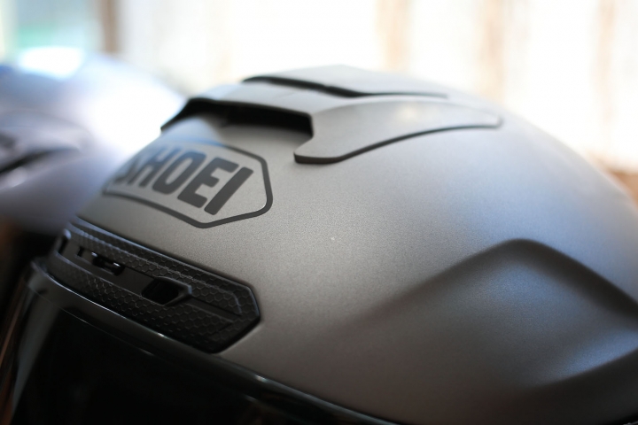 SHOEI J-FORCE IV 超極簡開箱~輕鬆看!