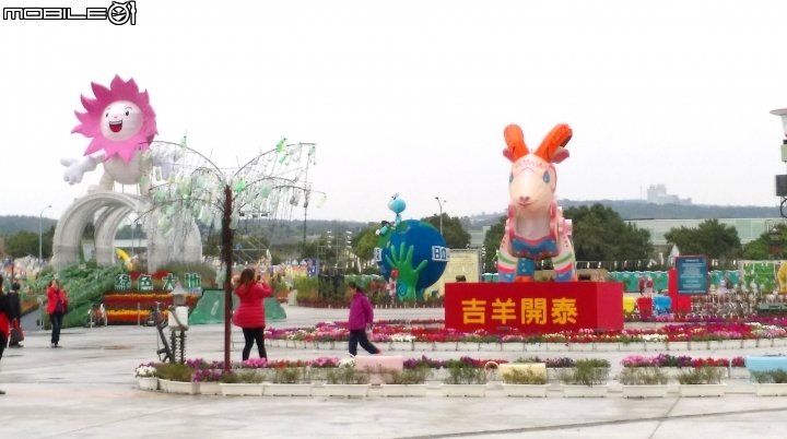 台中烏日燈區白天散步遊