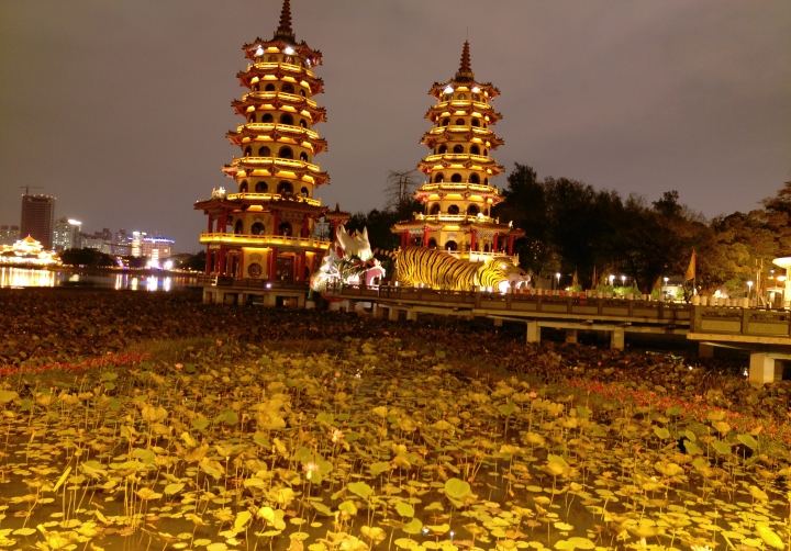 就是要一直批評m9夜拍就是了～