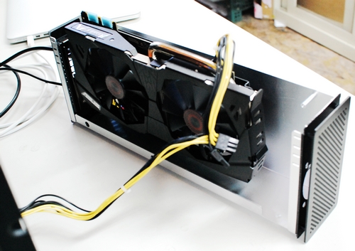 用MacBook玩遊戲，顯卡不夠力! 馬上透過Thunderbolt外接顯卡來解決這個問題吧～