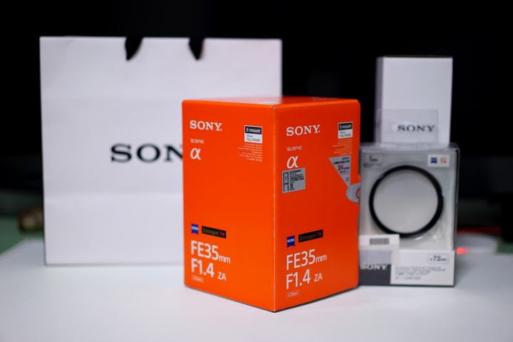 【開箱】Sony Zeiss Distagon T* FE 35mm F1.4 ZA