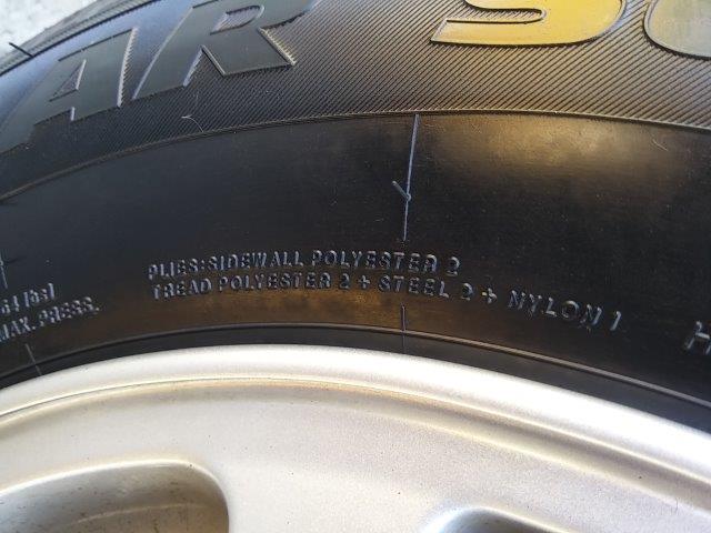 2011 ESCAPE 215/70R16 換胎 YOKOHAMA G055