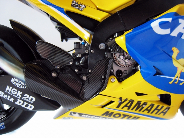 [作品分享] 艱苦奮鬥！猴王羅西2006年 義大利站  YZR-M1