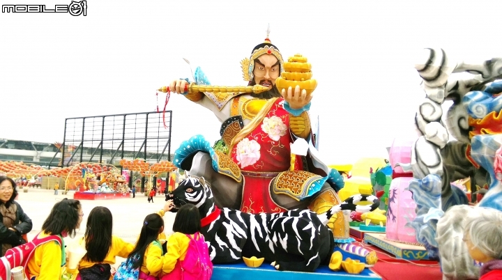 台中烏日燈區白天散步遊