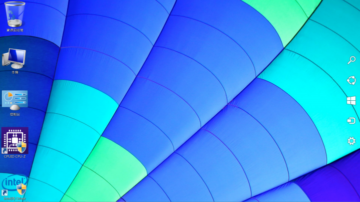 276 DPI 的 Zenbook UX305F