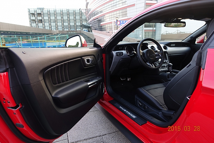 2015 Mustang Racing Red 野馬 (賽車紅)