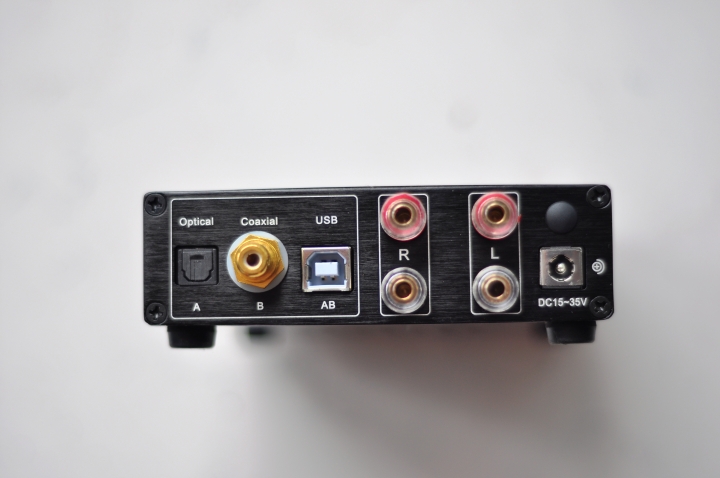 (開箱)新基音學XES-Z1 數位擴大機 + Smart 2 Plus喇叭