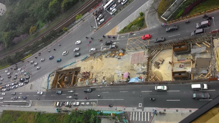 [2015.9.17 照片更新] 淡金路(登輝大道) 輕軌工程進度