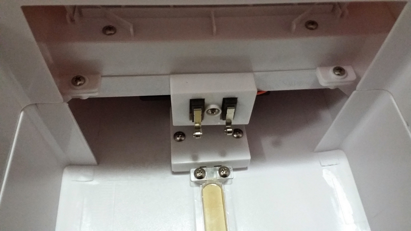 [開箱] 魔力家-去潮靈 電子式除濕機