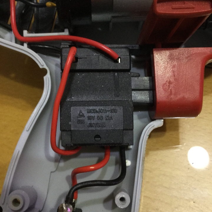 請問這東西有辦法改成用插電的嗎？