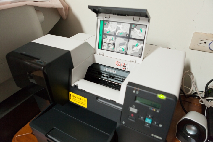 開箱  Epson B-518DN 高速噴墨印表機