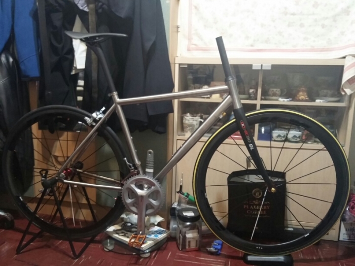 菜籃鈦--China Ti 3AL 2.5V 我的第一部鈦公路車組車記..名牌愛好者 圖多 文長不喜勿入