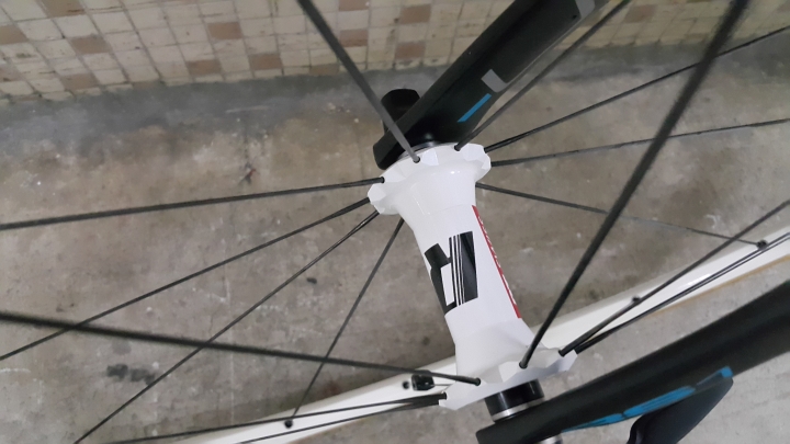 新輪組DT Swiss RR21