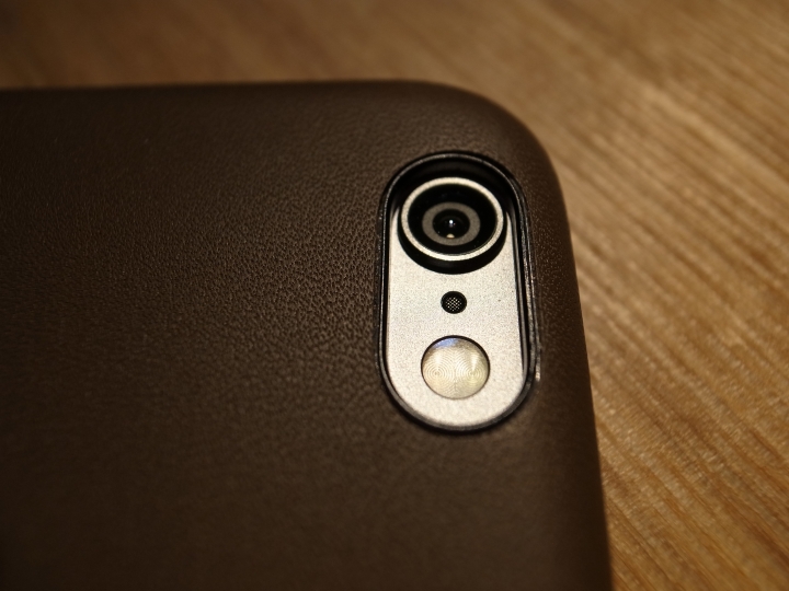 ［分享］iPhone 6 太空灰 ＋ 原廠皮質保護殼 咖啡色