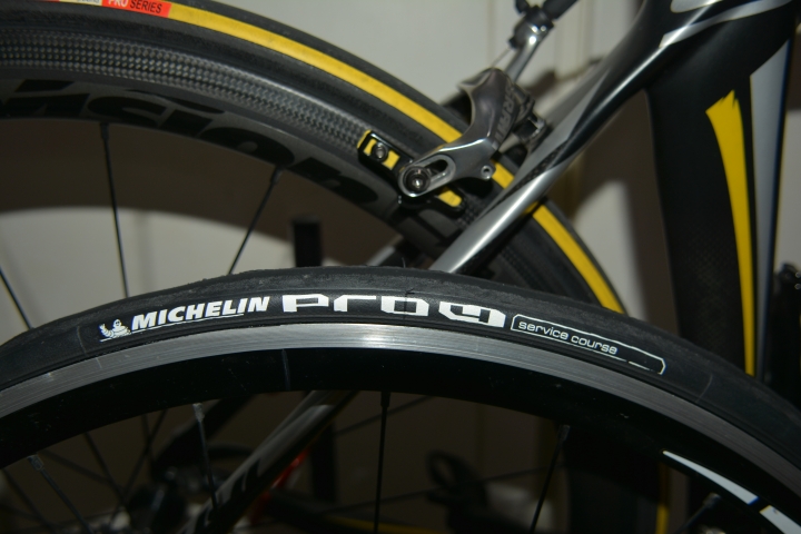 vittoria open corsa evo iii, Michelin pro 4 service course, Continental gp4000s 比較文