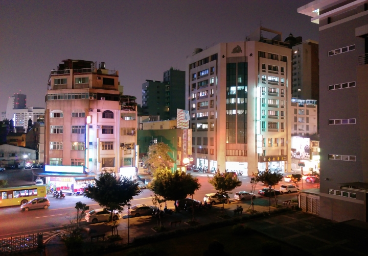 就是要一直批評m9夜拍就是了～