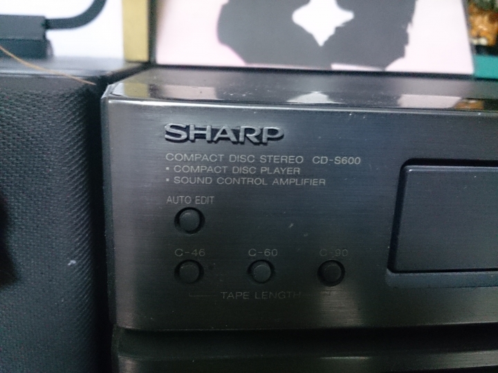 請教版上家庭音響SHARP CD-S600