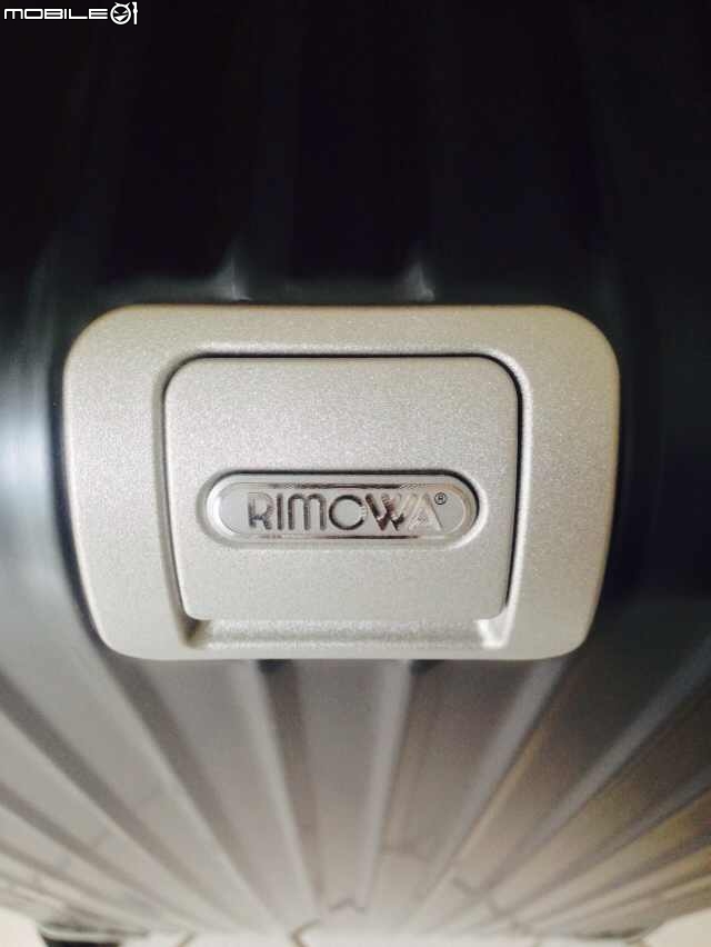 [開箱] RIMOWA 普魯士藍Topas