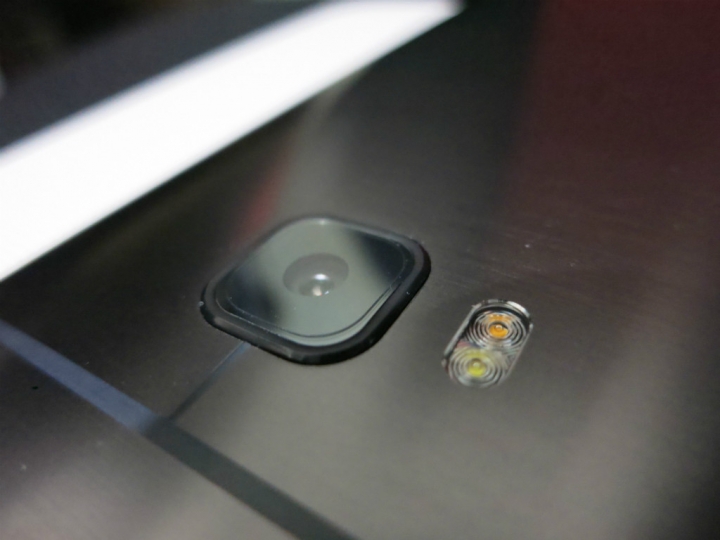 HTC M9 靚絲灰 開箱小分享