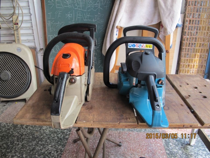 MAKITA 牧田 14、16吋 (400mm) 二行程引擎 鏈鋸機 - EA3202S 40B 開箱