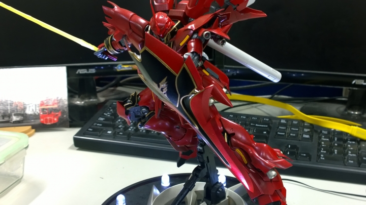 MG新安州+3D列印LED底座(新手全機上色)