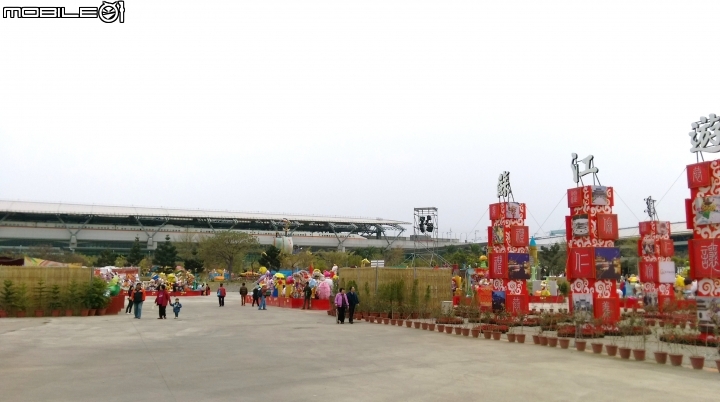 台中烏日燈區白天散步遊
