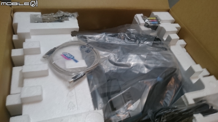 [開箱]高速廉價A3事務機新選擇EPSON WF-7611