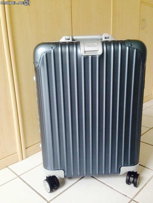 [開箱] RIMOWA 普魯士藍Topas