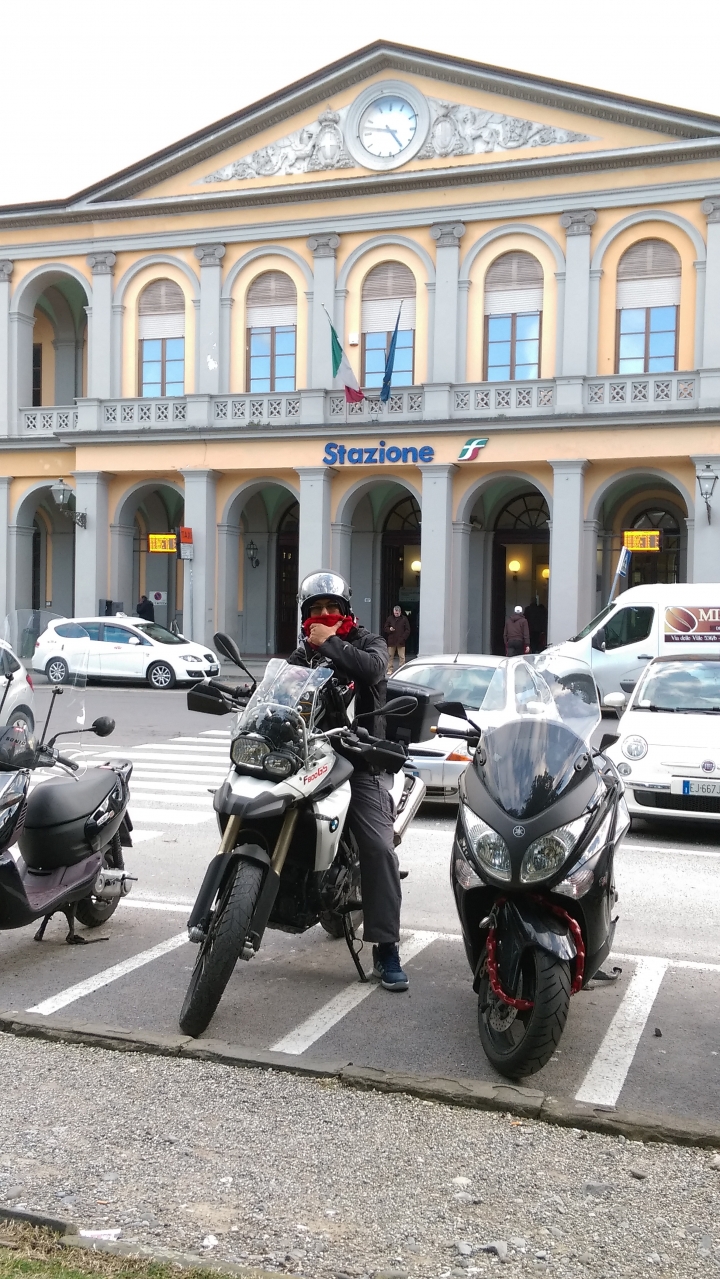 騎在托斯卡尼( 托斯卡納 )公路上~ BMW f800gs