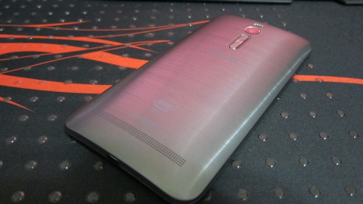 ZENFONE 2 手機殼分享蓋大樓