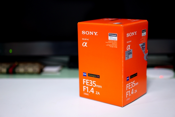 【開箱】Sony Zeiss Distagon T* FE 35mm F1.4 ZA