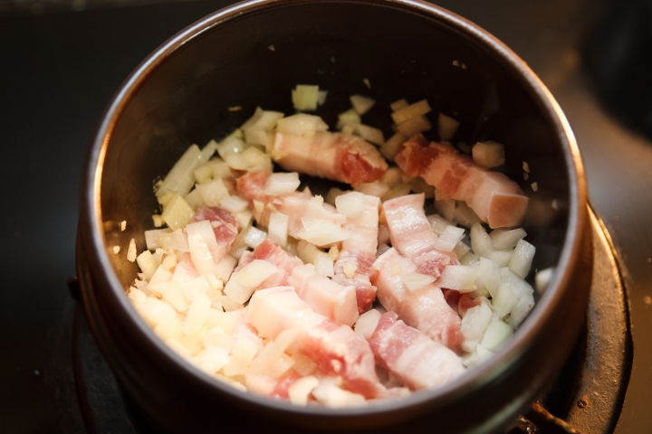 (超簡單) 泡菜豆腐鍋