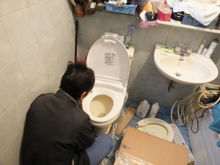 耶！免治馬桶開箱啦！Famiclean全家淨FCW2300瞬熱式經濟座便宜大推