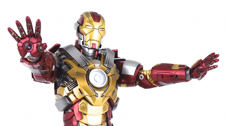 Komii 人偶評鑑影片第五集：Hot Toys MMS 212 鋼鐵人 3 破心者人偶評鑑影片
