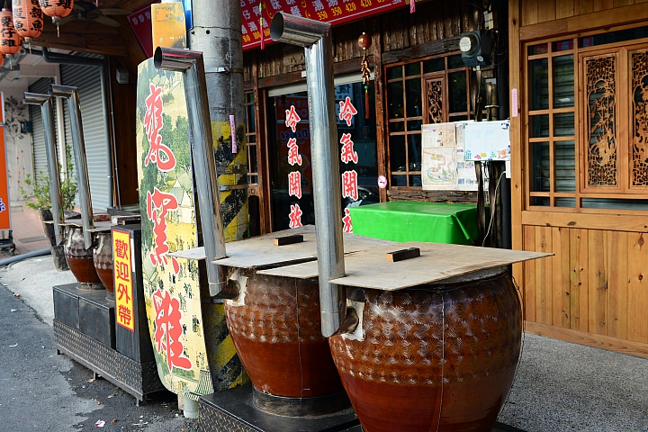 清晨關子嶺，路上都沒人。